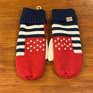 C.C. Exclusives USA Flag Mitts Mittens Gloves new Women’s One Size acrylic